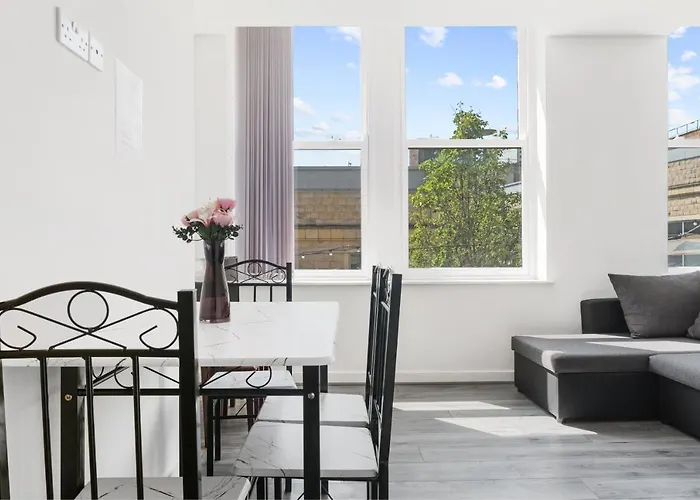 Amhc City Bradford City Centre One & Two Bedroom Apartments, 24 Hours Express Self Check In, Long Contractors Welcome, Paid Parking Available Nearby Lägenhet Bradford (West Yorkshire)