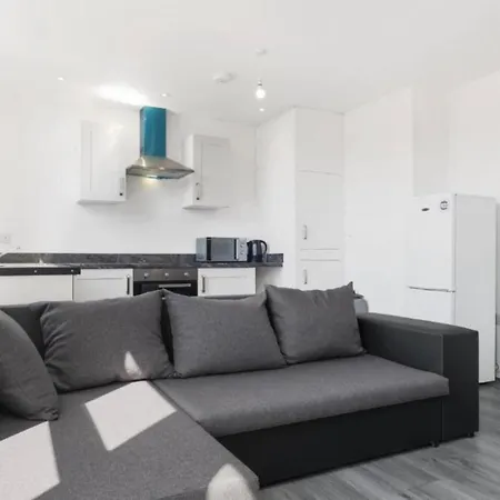 公寓 Amhc City Bradford City Centre One & Two Bedroom Apartments, 24 Hours Express Self Check In, Long Contractors Welcome, Paid Parking Available Nearby *