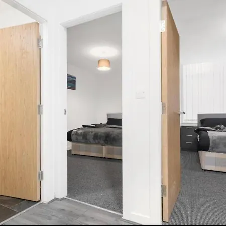 Bradford City Centre Apartments: Extended With Self Check-in