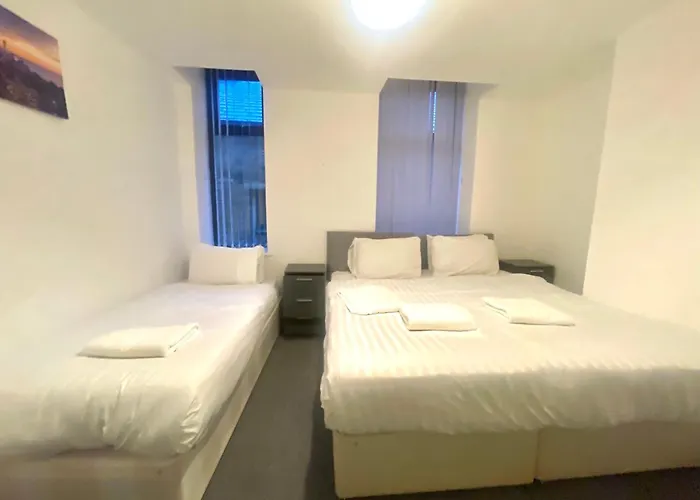 Amhc City Bradford City Centre One & Two Bedroom Apartments, 24 Hours Express Self Check In, Long Contractors Welcome, Paid Parking Available Nearby * Bradford (West Yorkshire)