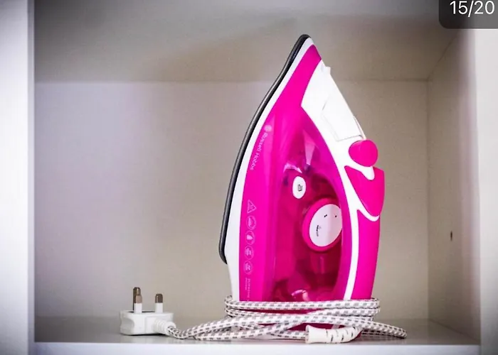 Amhc City Bradford City Centre One & Two Bedroom Apartments, 24 Hours Express Self Check In, Long Contractors Welcome, Paid Parking Available Nearby