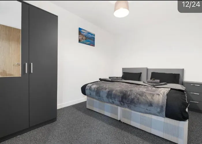 Amhc City Bradford City Centre One & Two Bedroom Apartments, 24 Hours Express Self Check In, Long Contractors Welcome, Paid Parking Available Nearby * Брадфорд