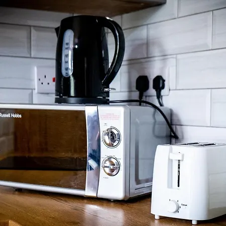 Amhc City Bradford City Centre One & Two Bedroom Apartments, 24 Hours Express Self Check In, Long Contractors Welcome, Paid Parking Available Nearby Lägenhet